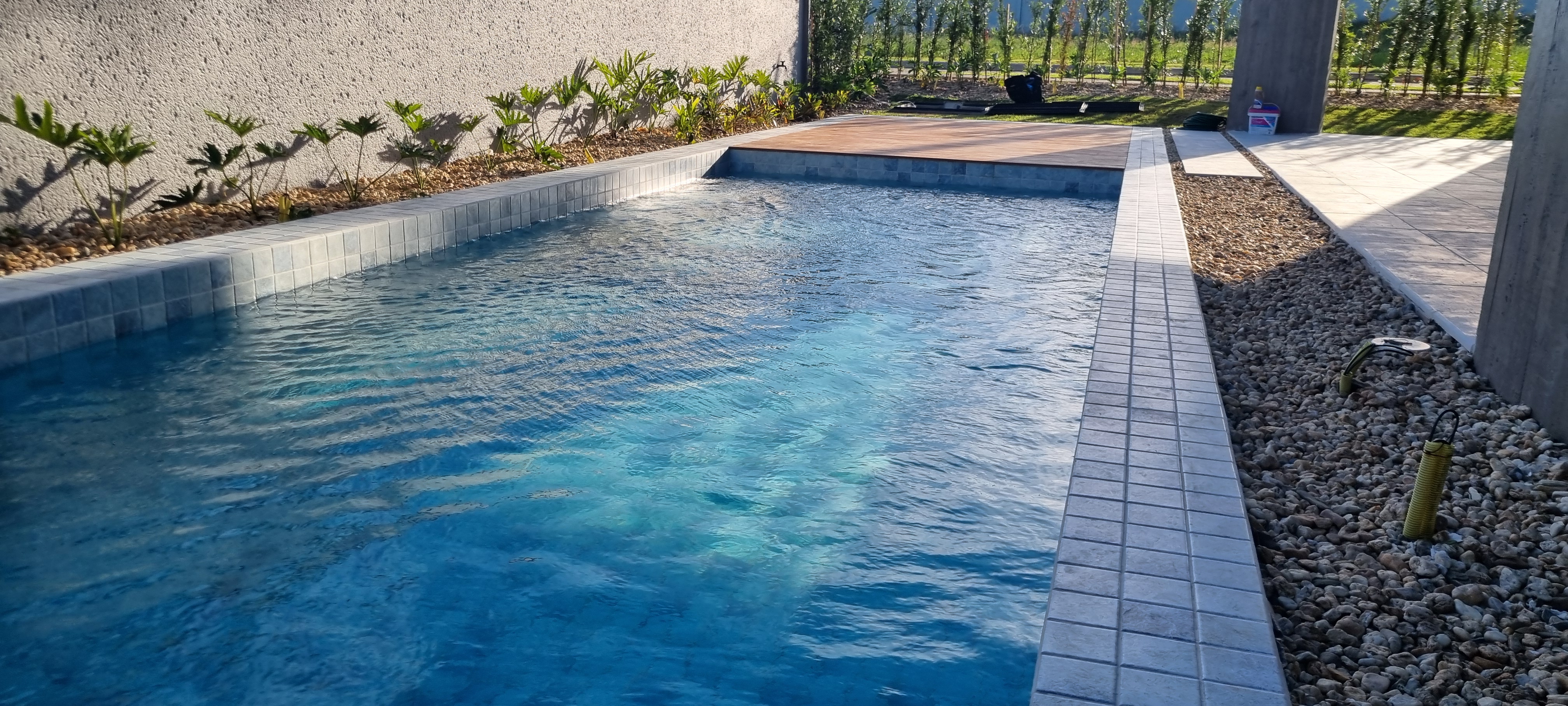 Uso de aditivo autocicatrizante como parte integrante de sistema de impermeabilização de piscinas de concreto – estudo de caso